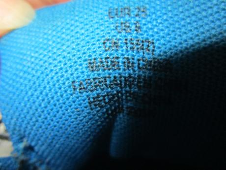 2940. svietiace botasky celé, 25