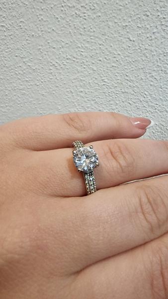 Za koľko môžem predať strieborný prsteň?