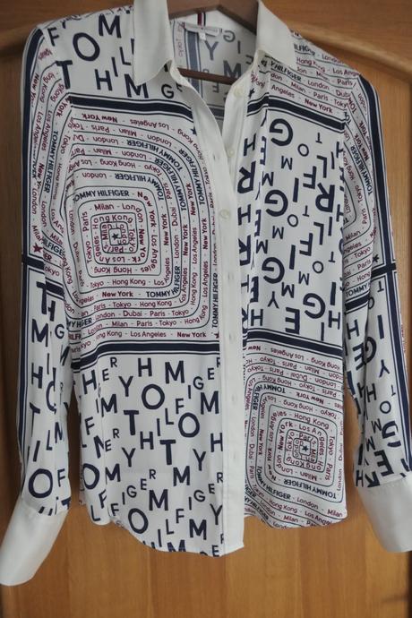 Tommy hilfiger luxusna satenova bluzka m, tommy hilfiger,m