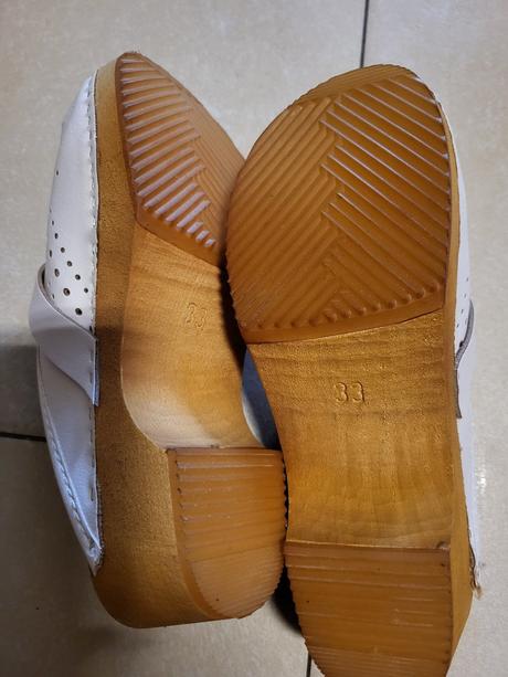 Biele dreváčiky-nenosené, 33