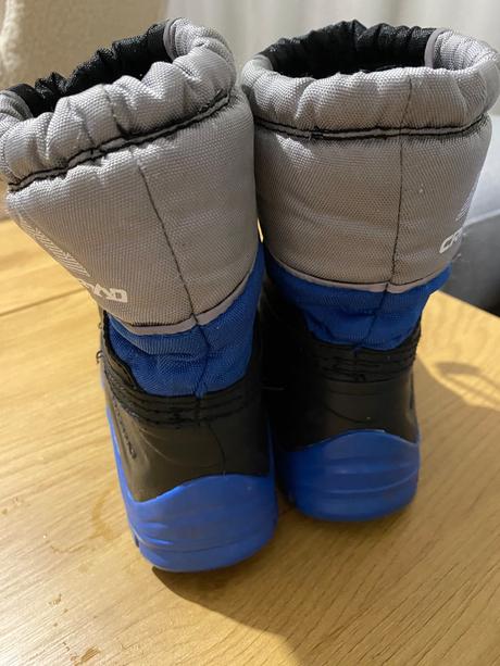 Snehule crossroad, 32