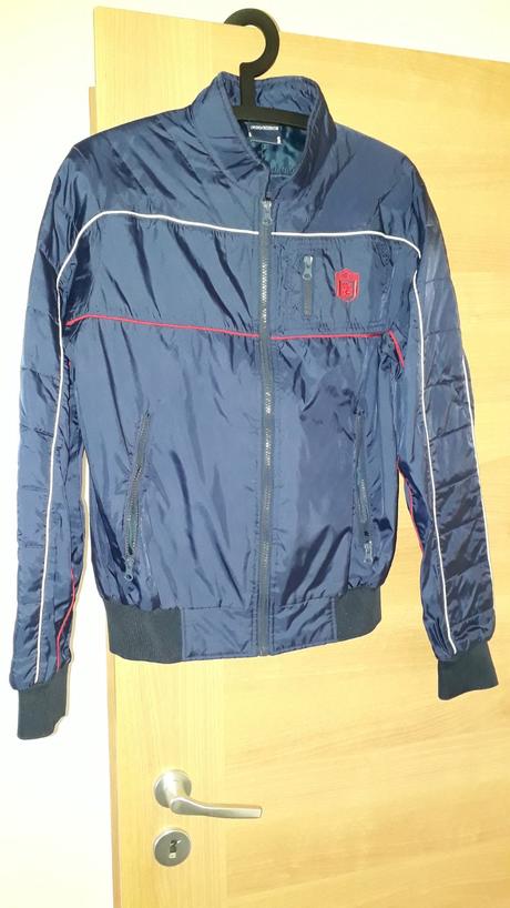 Vetrovka tenka, fishbone,s