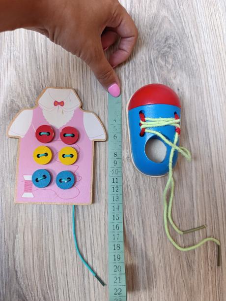 Drevené montessori hračky, 