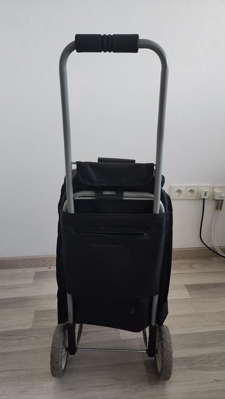 Nákupná taška na kolieskach, 