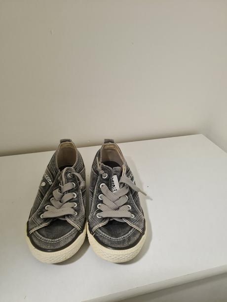 Chlapčenské tenisky, 33