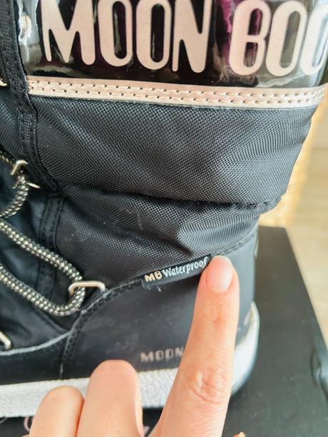 Krásne detské snehule značky moon boot, pc 130 eur, 33