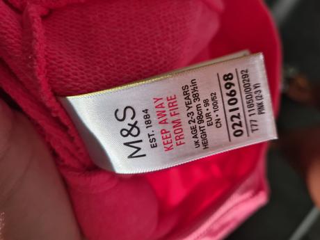 Krikľavá neonová mikinka, marks & spencer,98