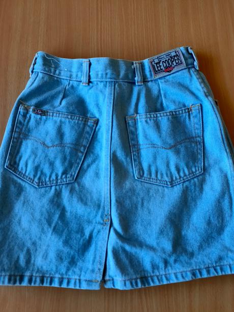 Riflová sukňa, 146