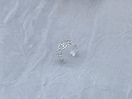 Náušnica na jedno ucho,