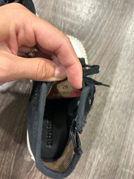 Burberry členkove tenisky na zips č.26, burberry,26