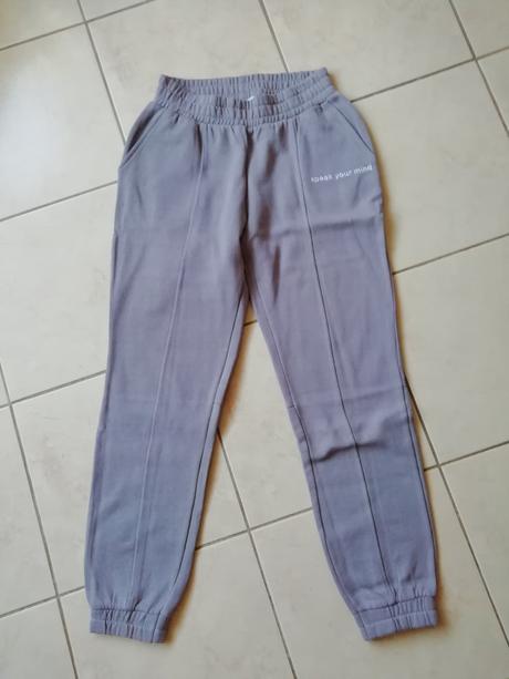 Hrubšie tepláky, v. s, new yorker,s