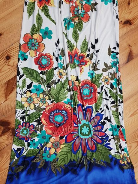 Kvetinove šaty sister points velkost xs- top stav, s