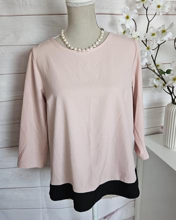 Krásna zaujímavá blúzka, m