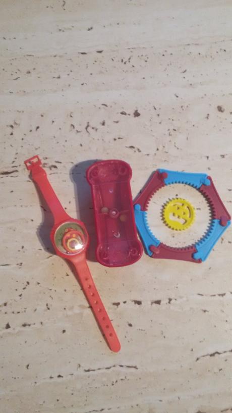 Hračky z kinderiek a iné,