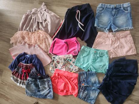 Balík sukní, sukňonohavíc a krátkych nohavíc, 122–134