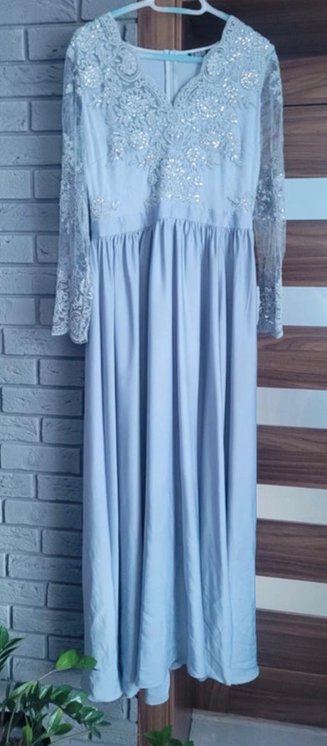 Bledomodré spoločenské šaty, m