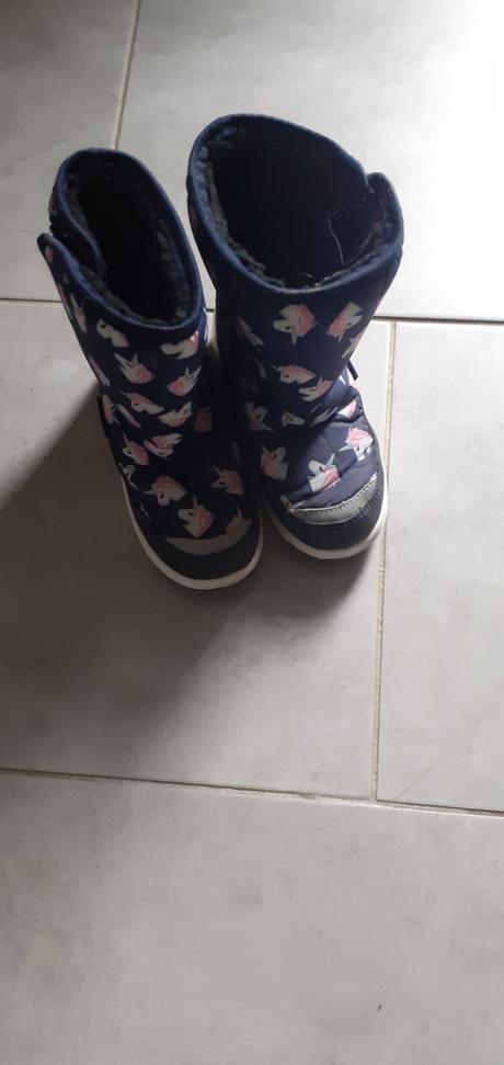 Snehule, deichmann,27
