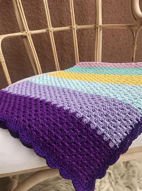 Pestrofarebná dečka,