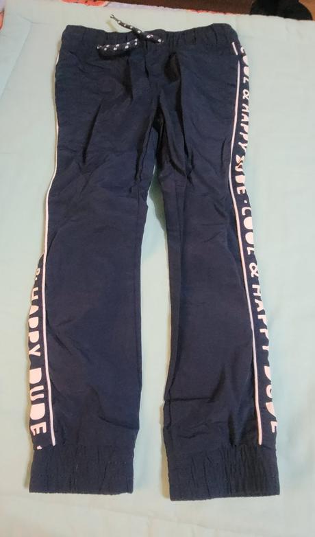 Sportove teplaky, 110