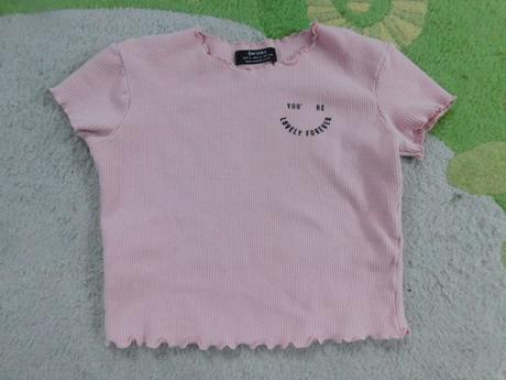 Skrátené tričko beshka, bershka,s