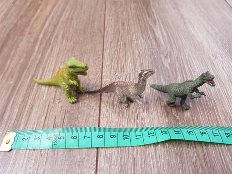 Dinosaurus 3 ks, 