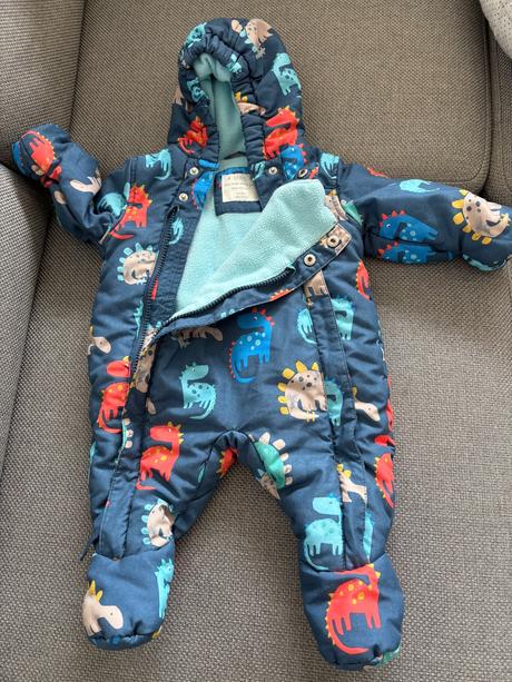 Overal s plysovou podsivkou, 62