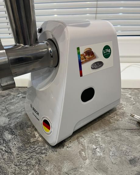 Mlynček na mäso bosch mfw2500w biely, bosch