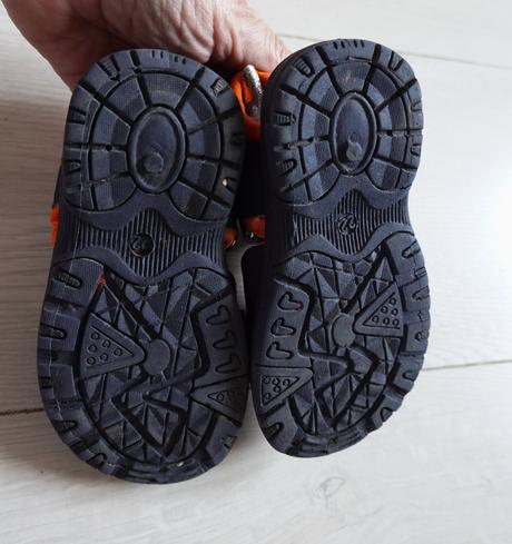 Chlapčenské sandálky, 22