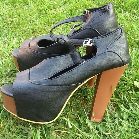 Koženkové sandále s hrubým opätkom, 38