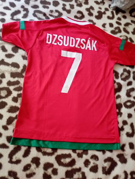 Detský futbalový dres dzsudzsák hungary, 140