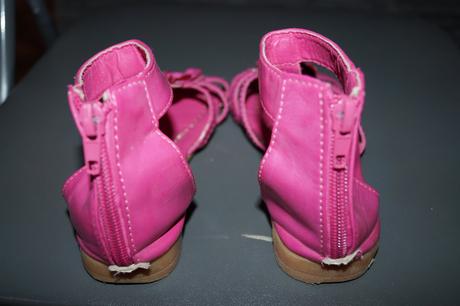 Sandalky s kvietockami, 28