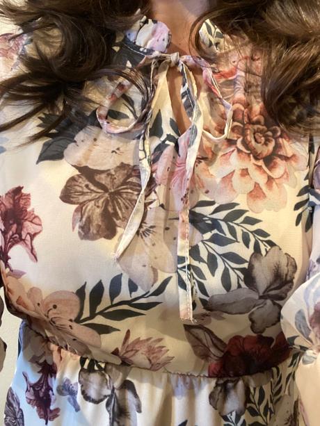 Letne saty kvetinove, m