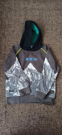 Tmavo sivá mikina, 128