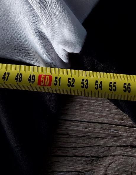 Čierno ružové šaty, 42