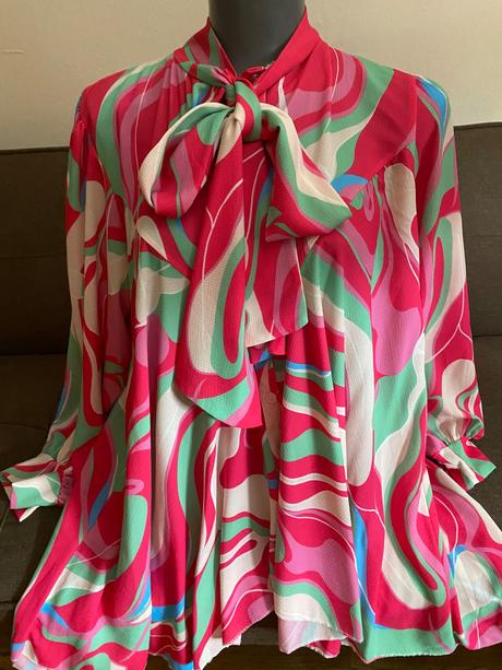 Blúzka vzadu predozena, xxl