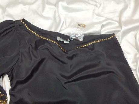 Luxusné čierne zdobené šaty, 36