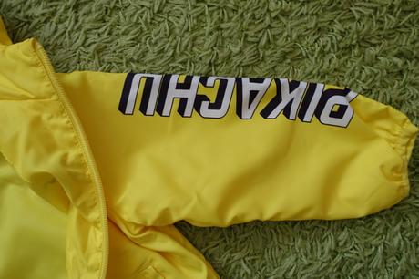 Bunda s pikachu, h&m,98