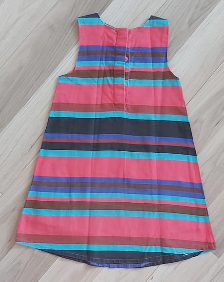 Šatičky next, next,98