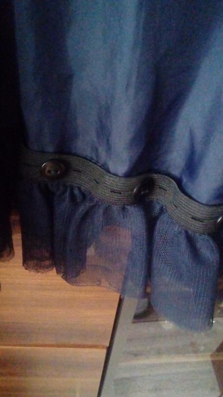 Spolocenske saty, 92