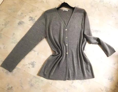 Kvalitný melírovaný svetrík, xl