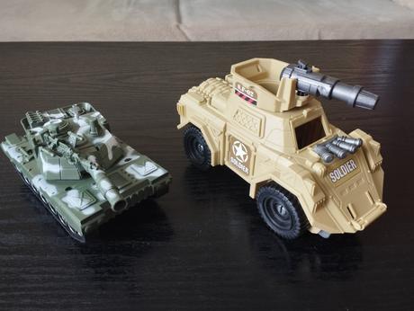 Detské vojenské autíčka 2ks, 