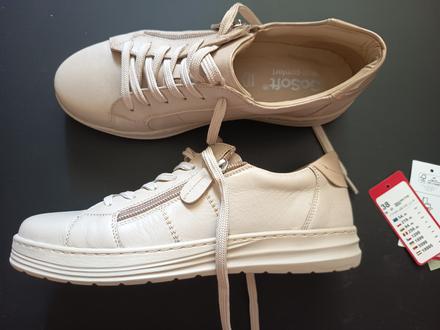 Sneakers go soft, 38