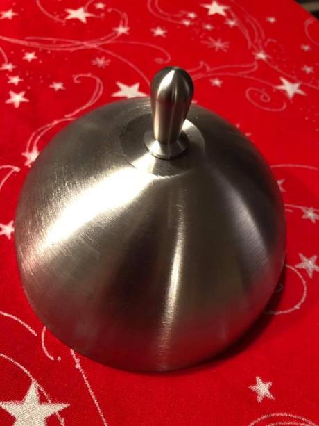 Pokrievka na roztapanie syra na gril alebo panvicu,