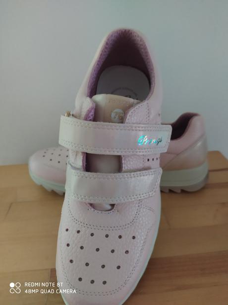 Nové ľahké kožené tenisky za polovicu primigi, primigi,38