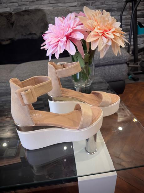 Camel sandálky na plattforme, 38