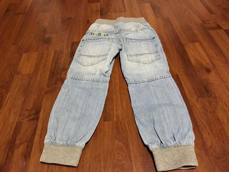 Dievčenský balík - nohavice, sveter, tričko, 104–116