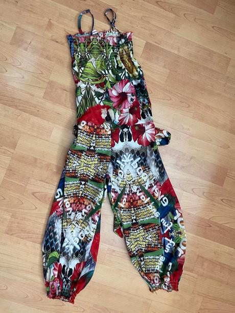 Znackovy overal 122/128, desigual,122