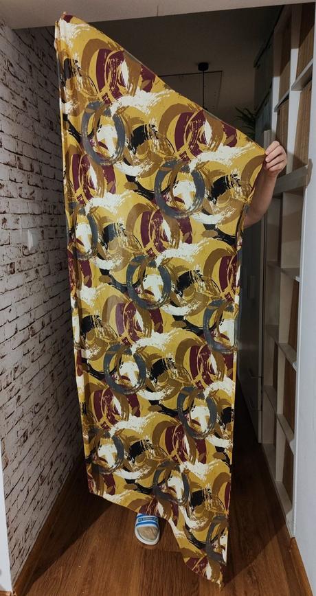 Asymetrická šatka, 