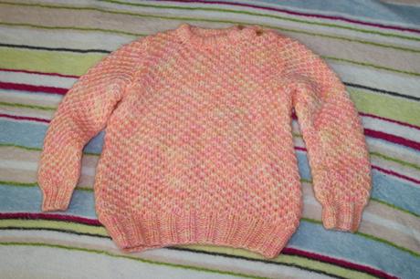 Pulover so vzorom vcelieho plastu, 116