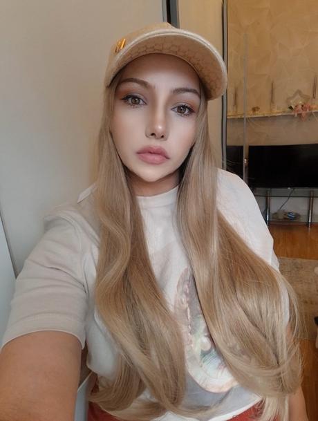 Parochňa blond,